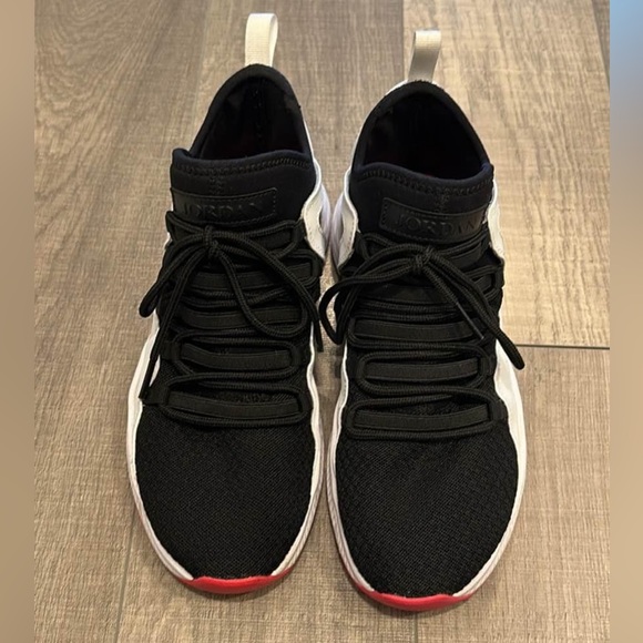 Nike Air Jordan (size 5.5Y) - Picture 2 of 3